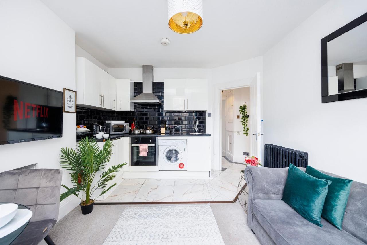 2 Bed Apartment London Exterior photo